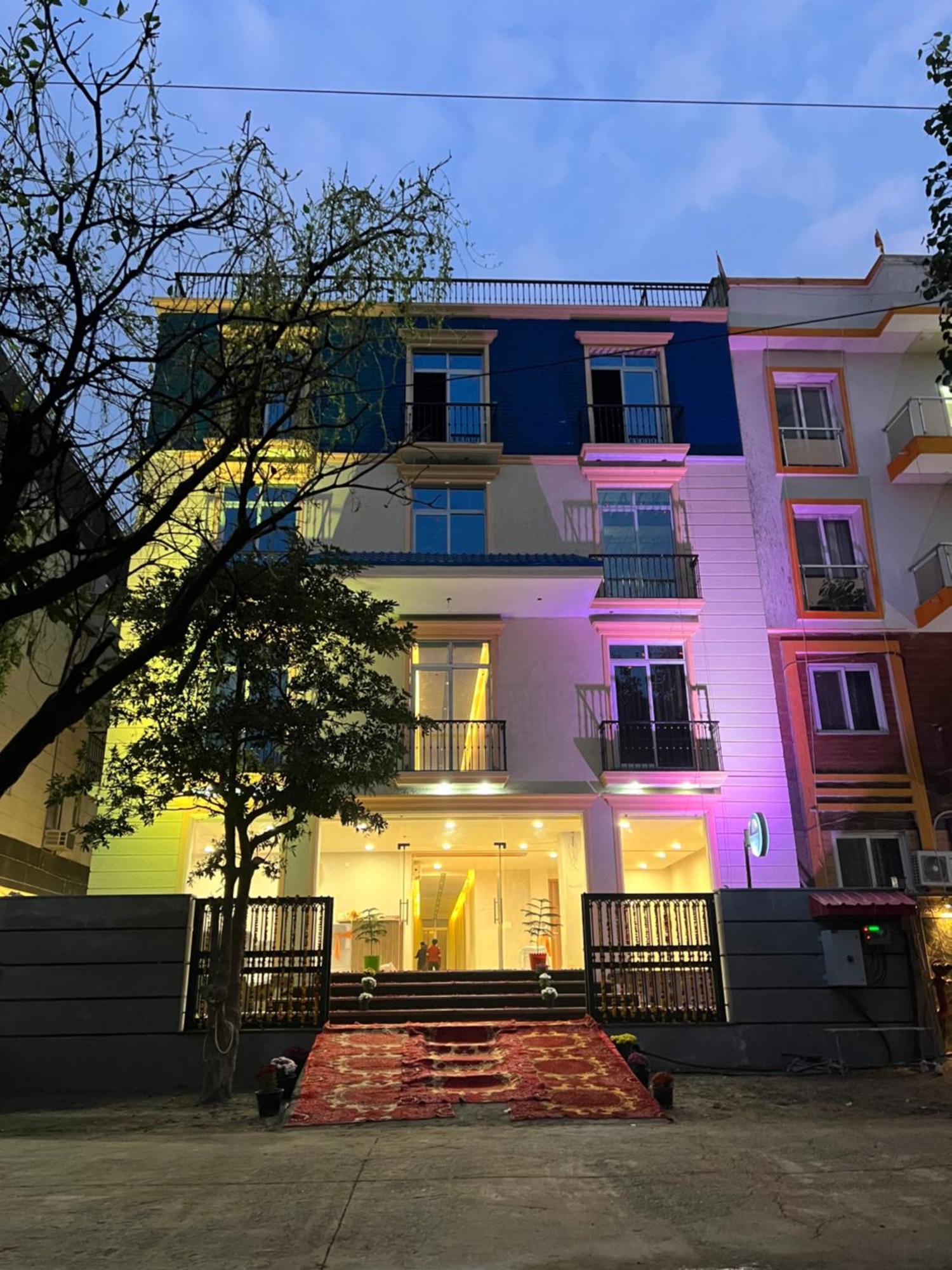 Hotel The Blue Vista Greater Noida Exterior foto