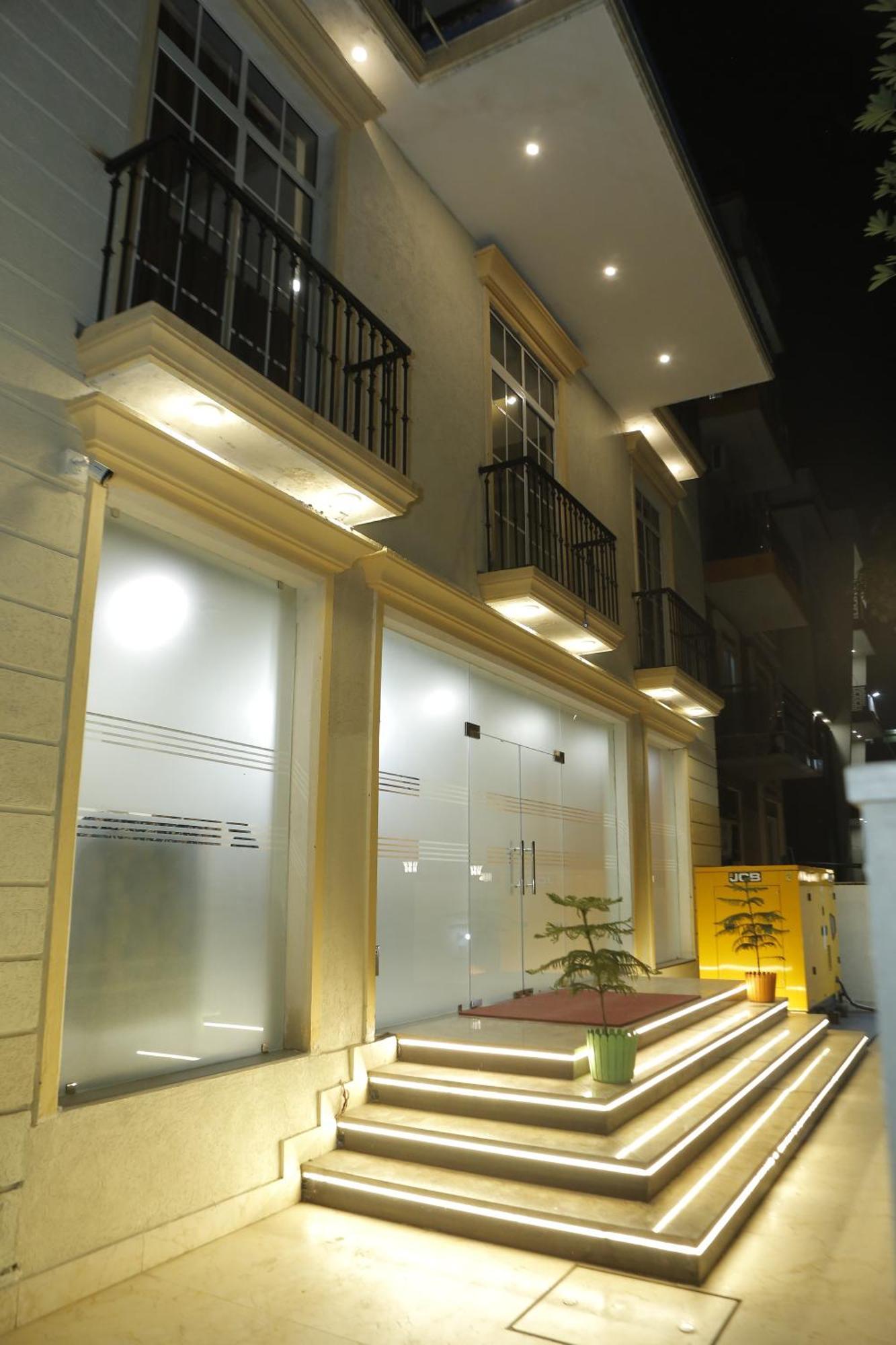 Hotel The Blue Vista Greater Noida Exterior foto